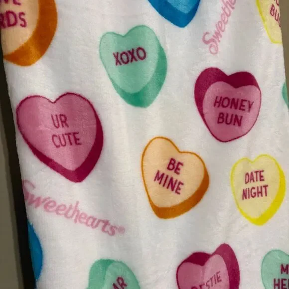 Sweethearts Conversation Candy Hearts Valentine’s Day White Colorful Blanket NWT - Picture 3 of 8